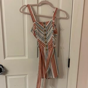 Multicolored romper. Size xs rarely worn